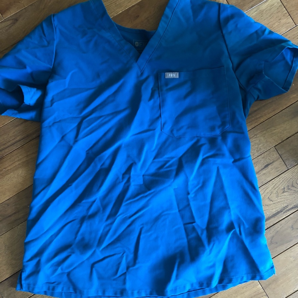 Figs Scrub Top